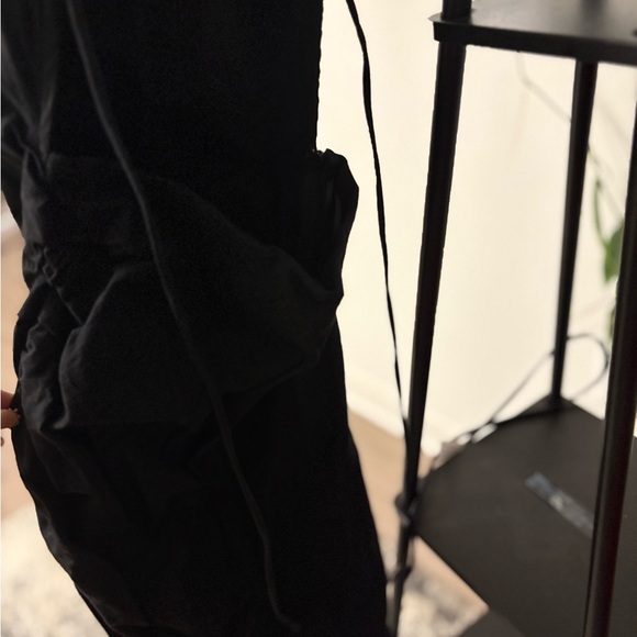 Black Backless Short Dress - Picture 3 of 5